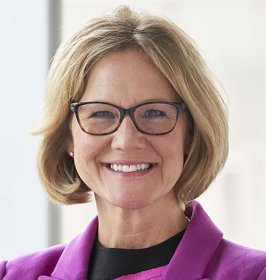 Photo of Kristi Fox