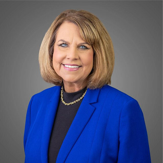 Photo of Jenn Mchugh