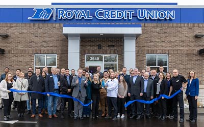 Photo of ribbon cutting in Saint Paul