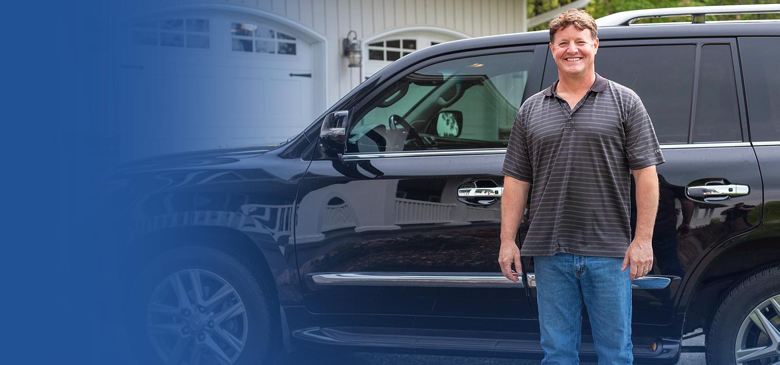 Member holding keys to a car