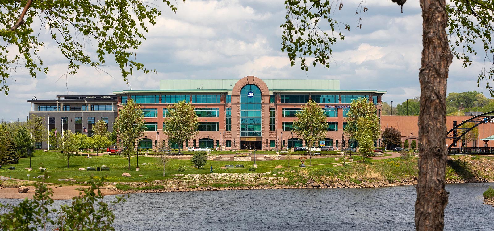 Photo of Royal Credit Union Corporate Center
